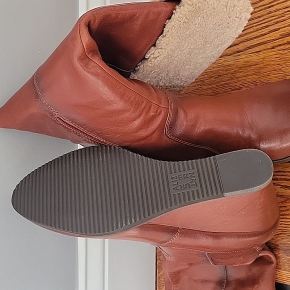 Women's Leather Upper boots - Picture 6 of 8